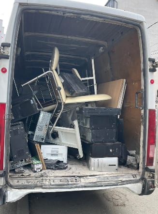 Birouri: scaune de birou si electronice